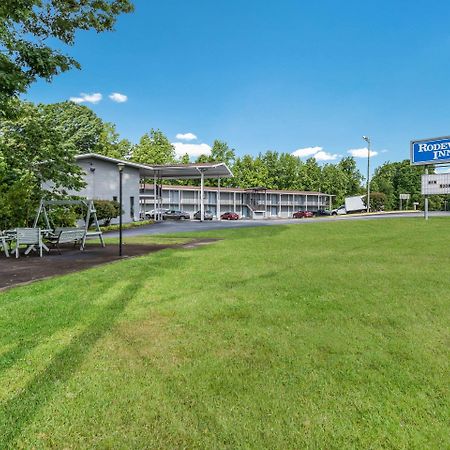 Rodeway Inn Андерсон Экстерьер фото